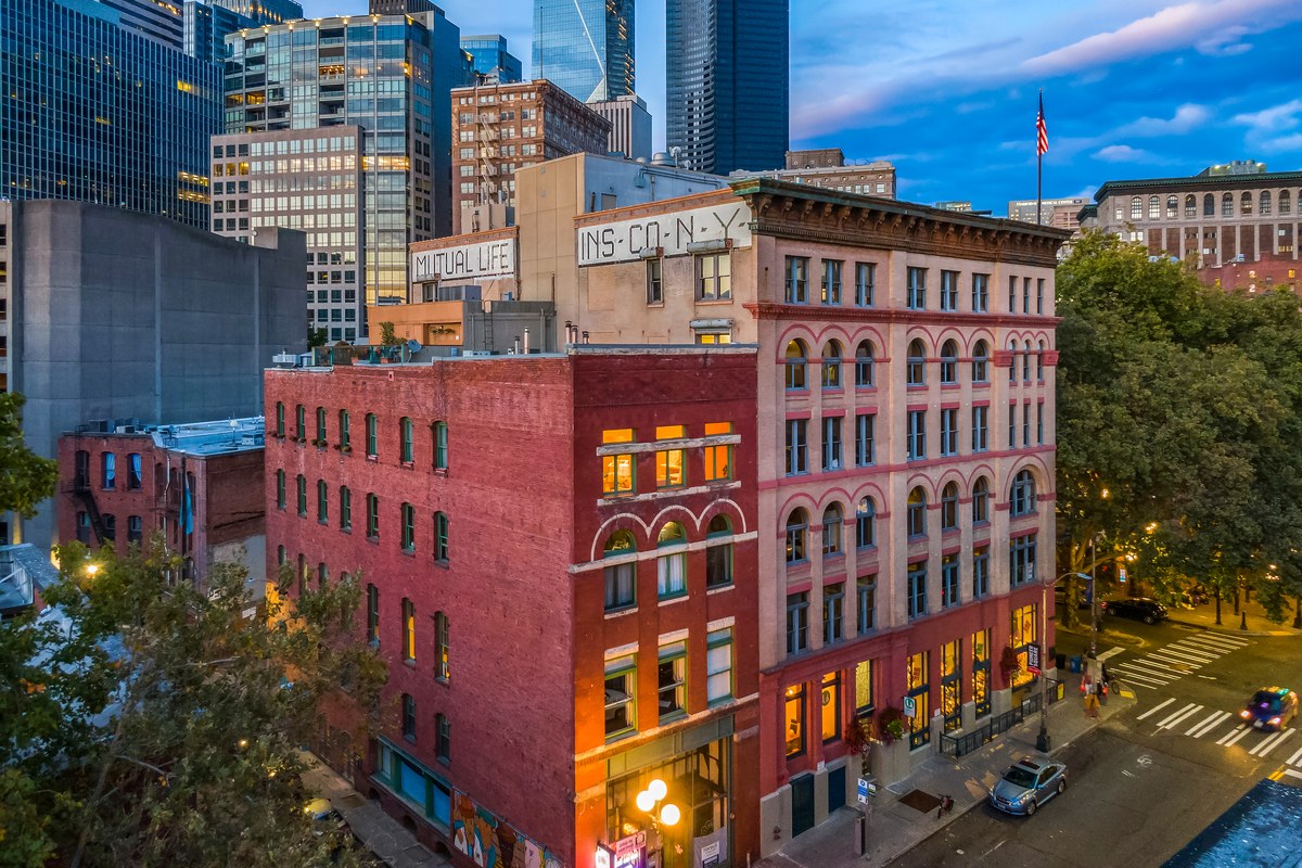 606 Post historic loft condos at 606 Post Ave in Pioneer Square Seattle gallery row