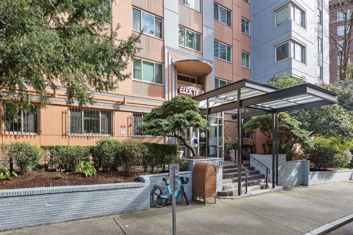 Elektra high-rise condos in First Hill Seattle
