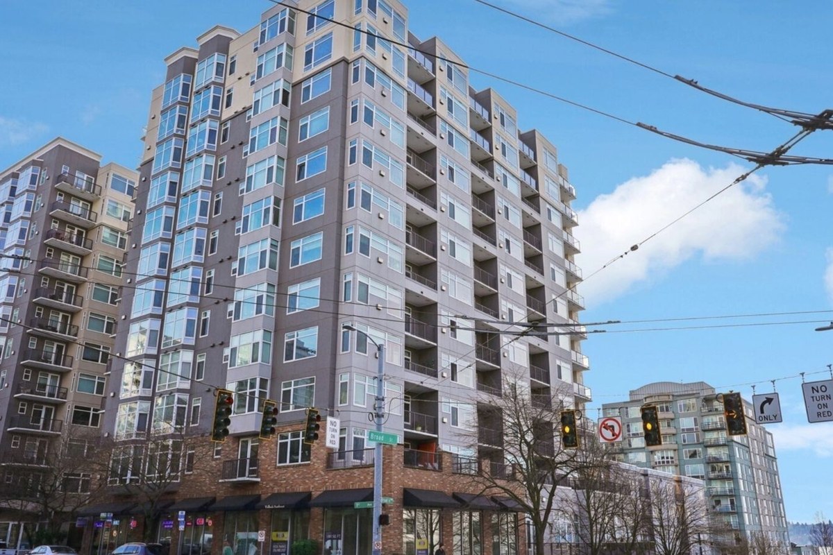 Ellington condos Belltown Seattle