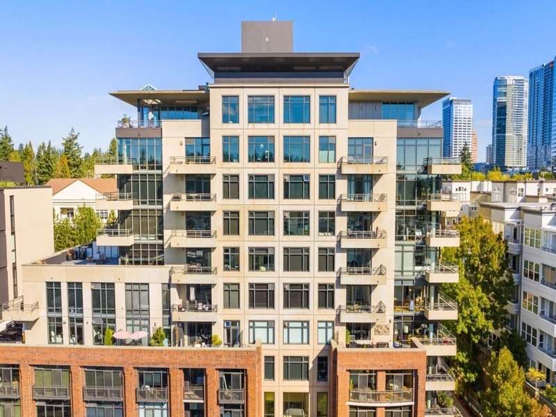 One Main Street Bellevue condo building