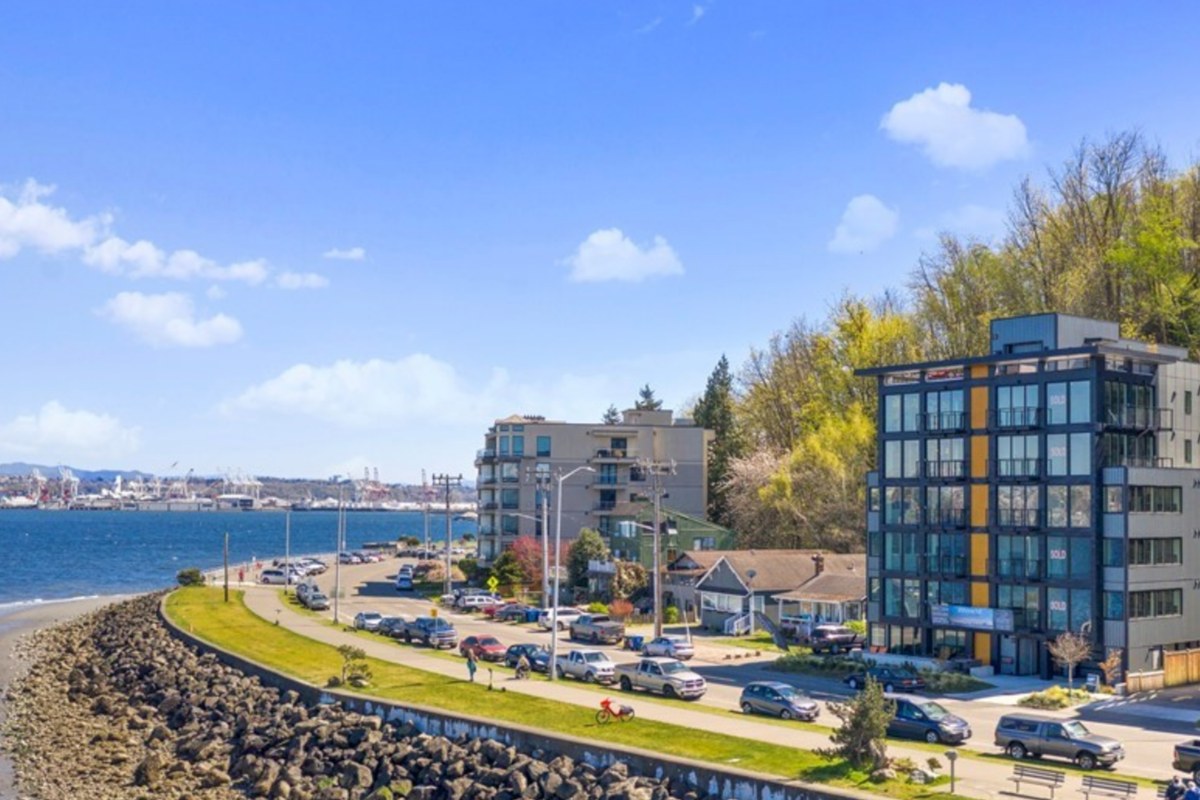 Pinnacle at Alki Condos West Seattle