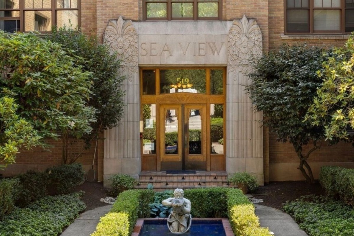 Seaview classic 1930s condos in Queen Anne with Puget Sound views