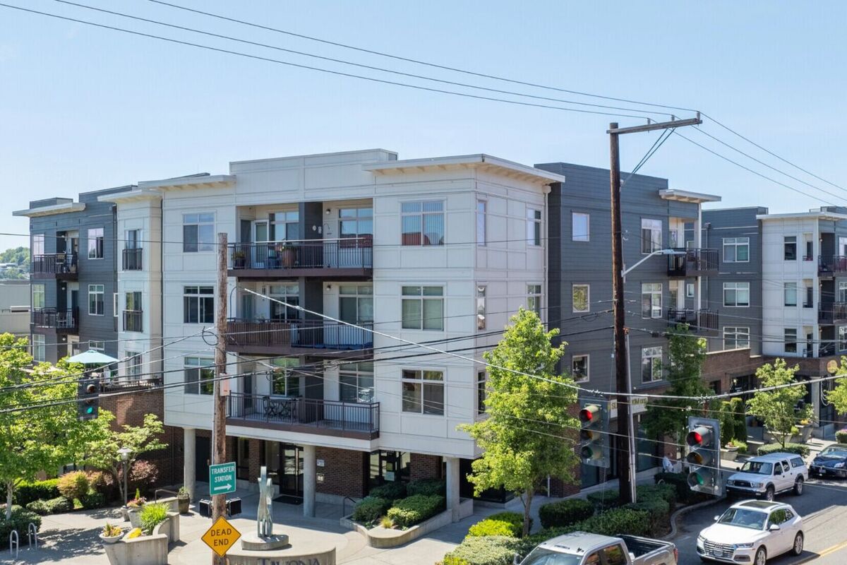 Tavona boutique condos in Wallingford Seattle heart of neighborhood