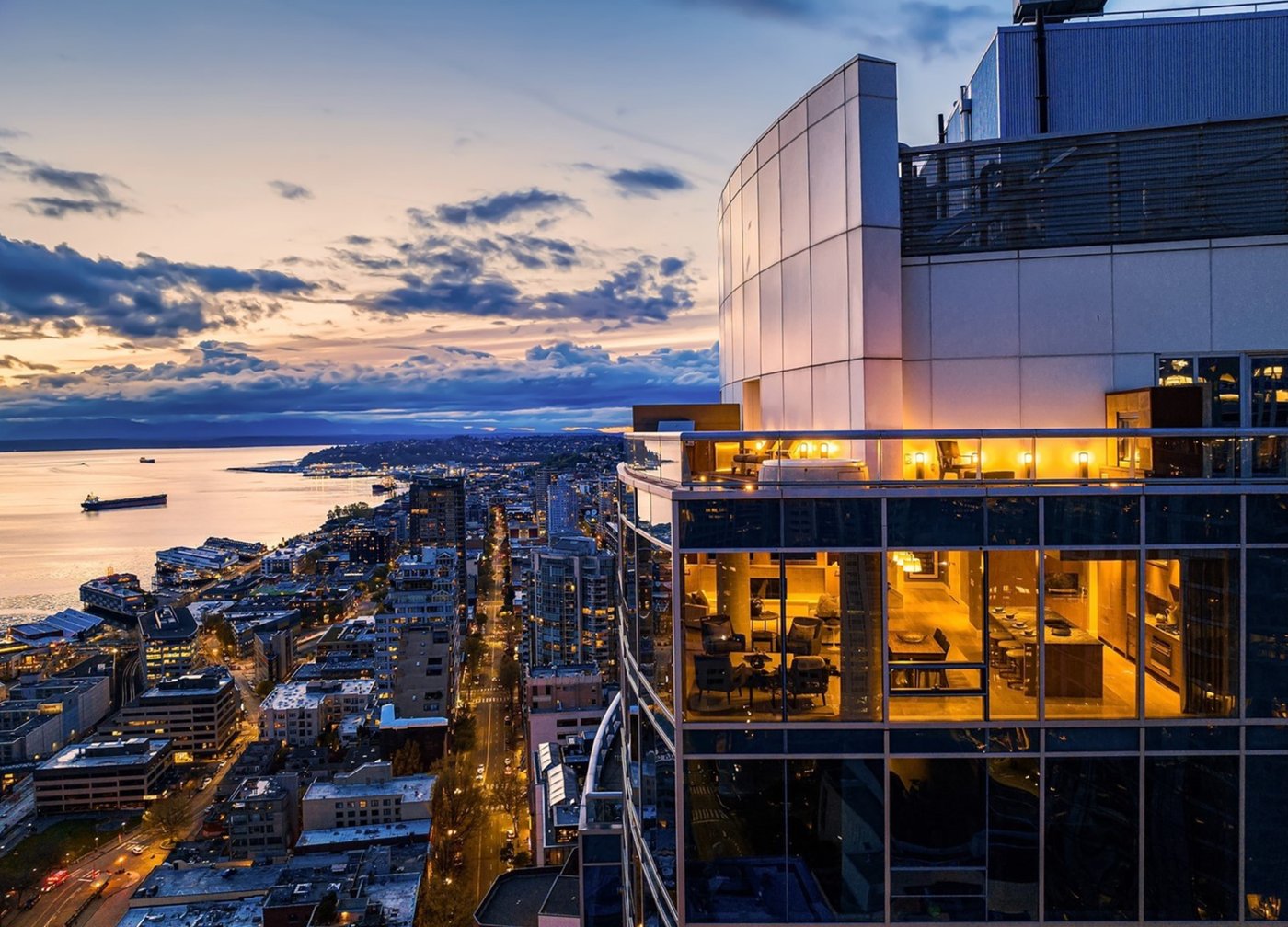 Penthouse 3802 at 1521