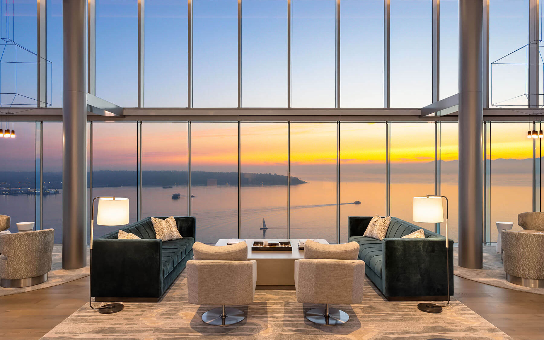 Emerald rooftop deck in Downtown, Seattle